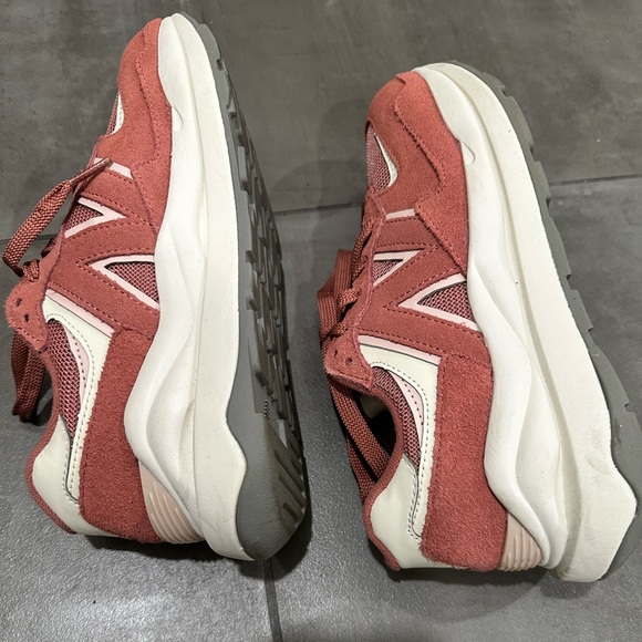 ▫️New Balance▫️Pink 57/40 - Picture 8 of 11